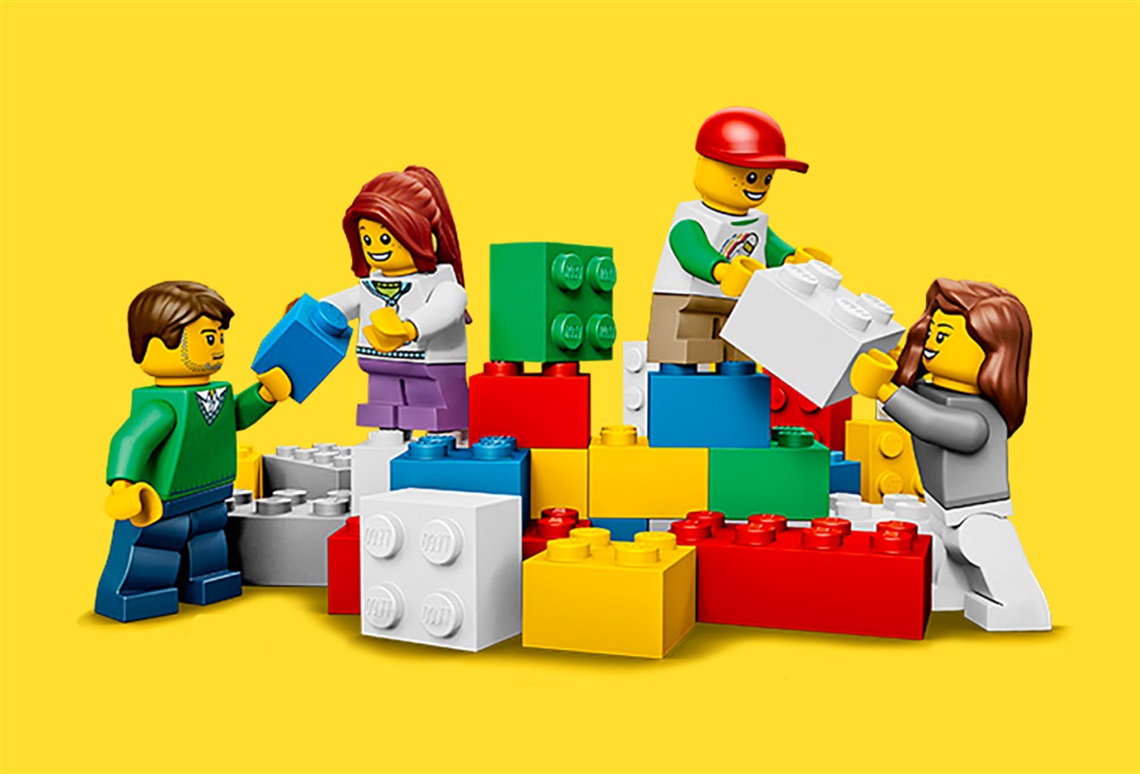 Picture of LEGO bricks and people. 