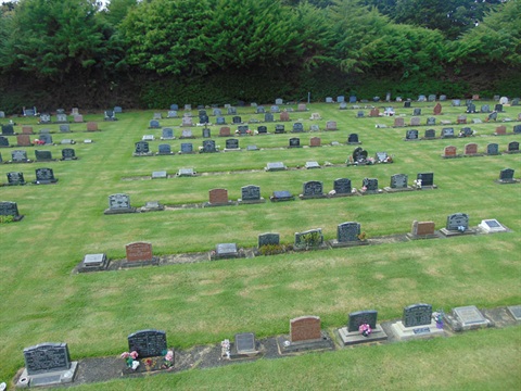 Maunu Lawn Cemetery