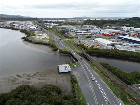 Aerial photo of Port Road bridge. 