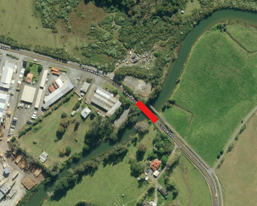 Map showing location of Cove Road bridge closure. 