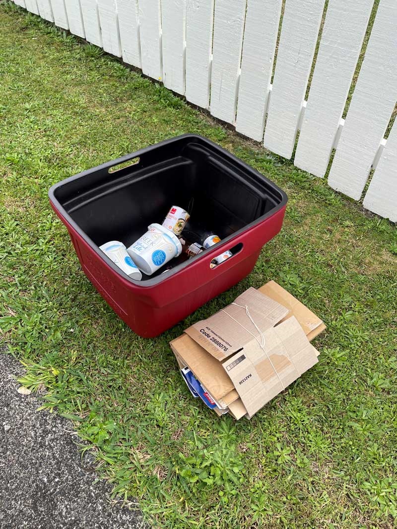 An image showing paper and cardboard recycling. 