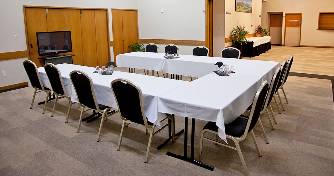 Photo of the Bounty Room set up in a meeting layout. 