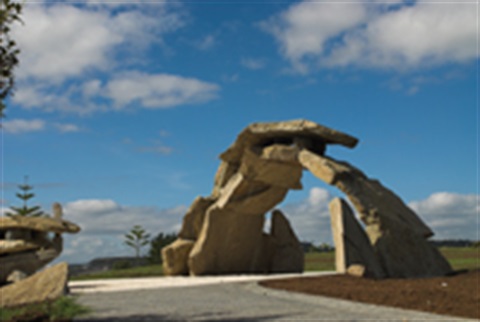 Waka and Wave sculpture at Town Basin. 